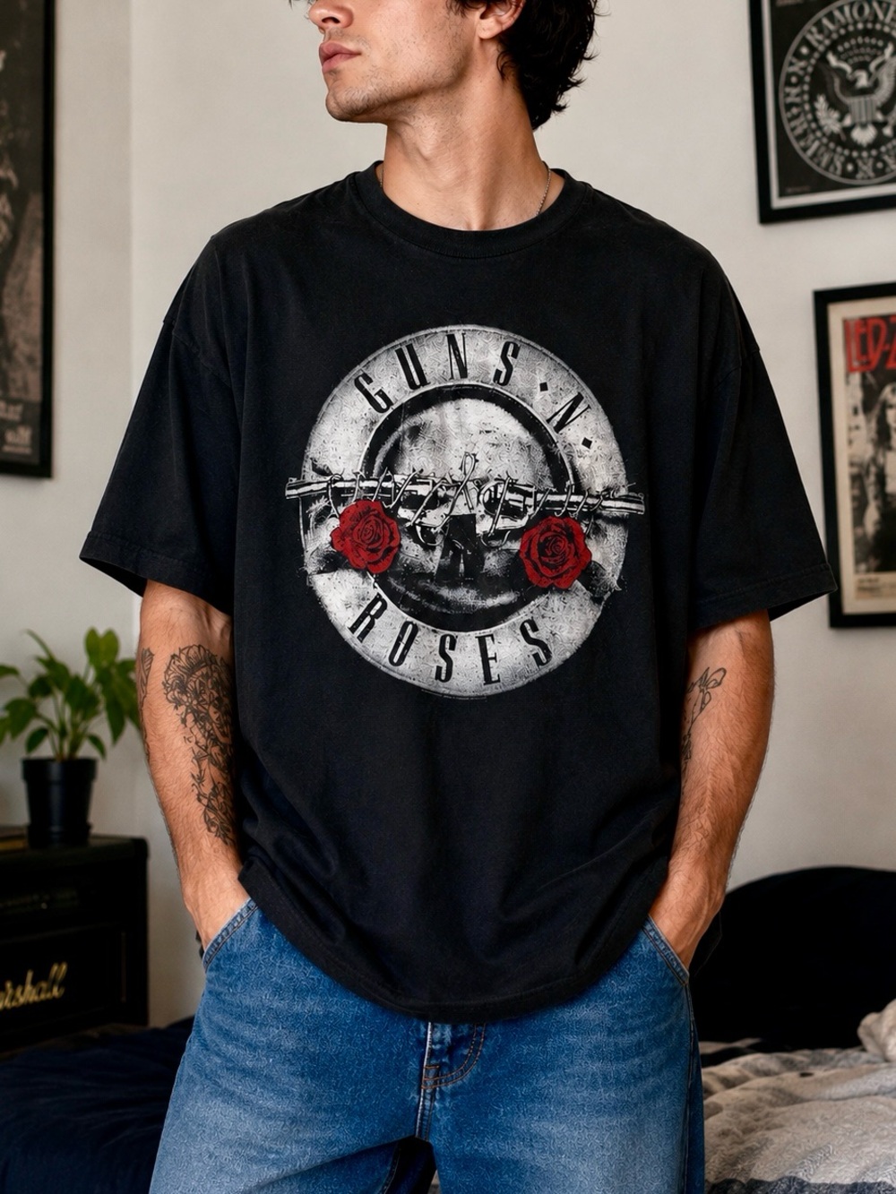 Guns N’ Roses Not In This Lifetime Tour Band Tee Black Graphic T-Shirt XL